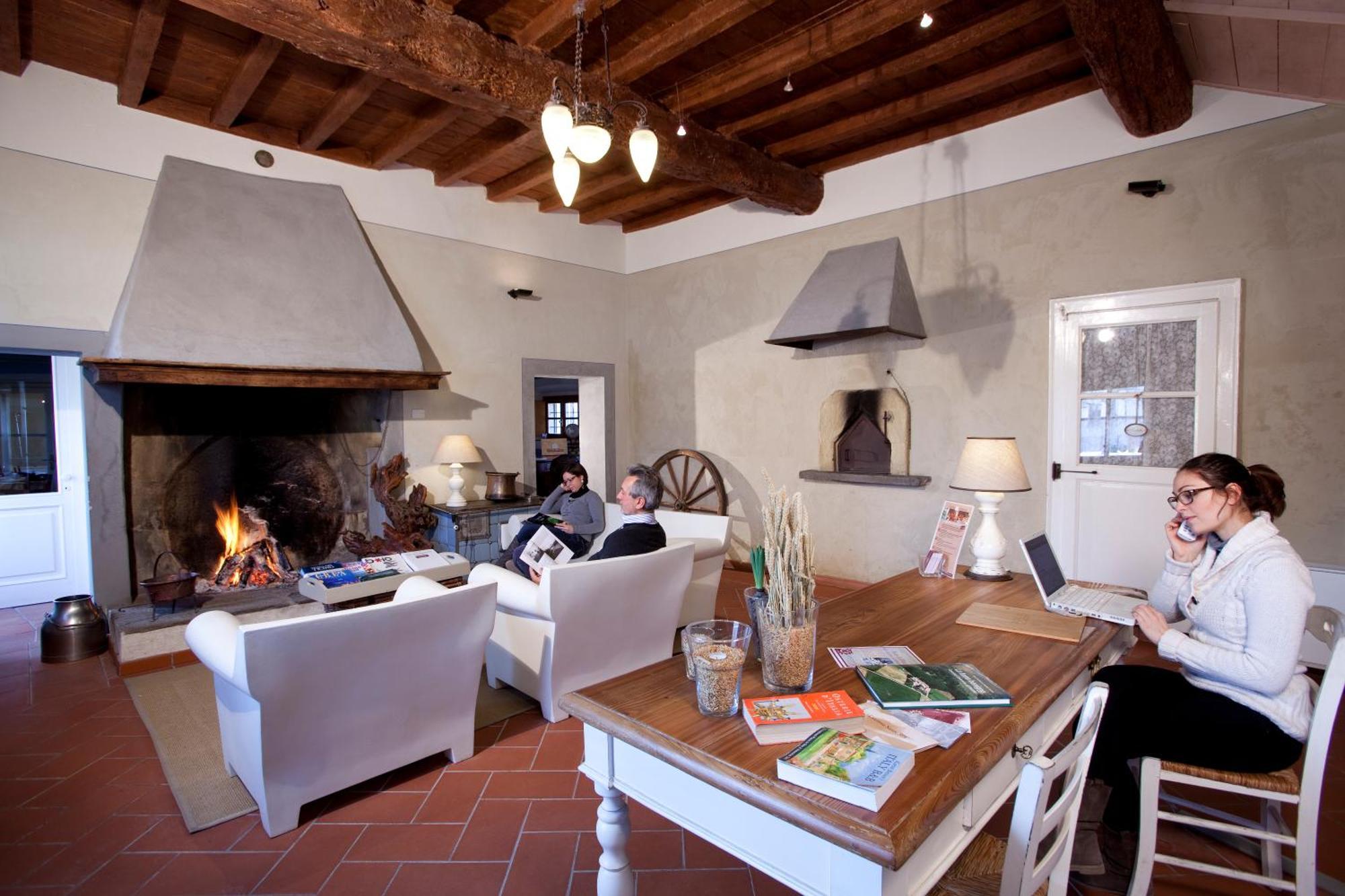 Agriturismo Cascina Caremma Besate Buitenkant foto
