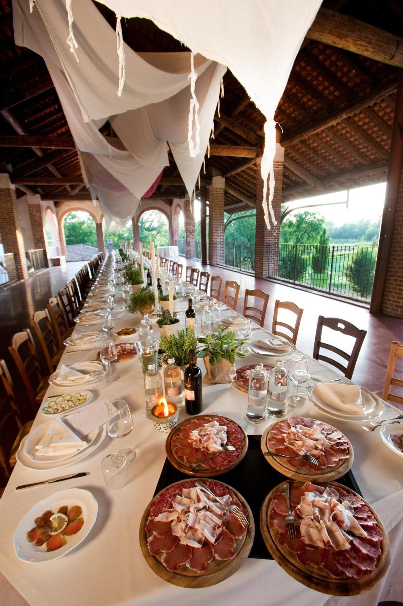 Agriturismo Cascina Caremma Besate Buitenkant foto