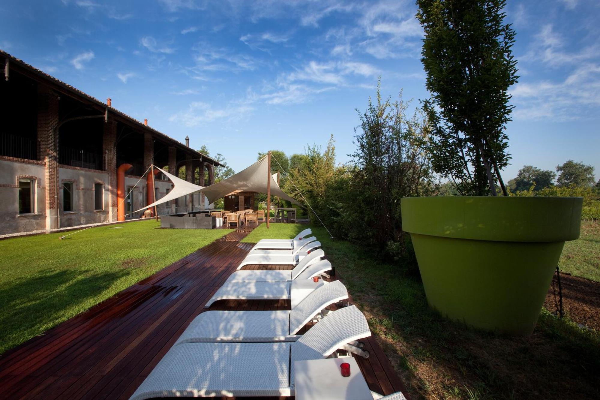 Agriturismo Cascina Caremma Besate Buitenkant foto