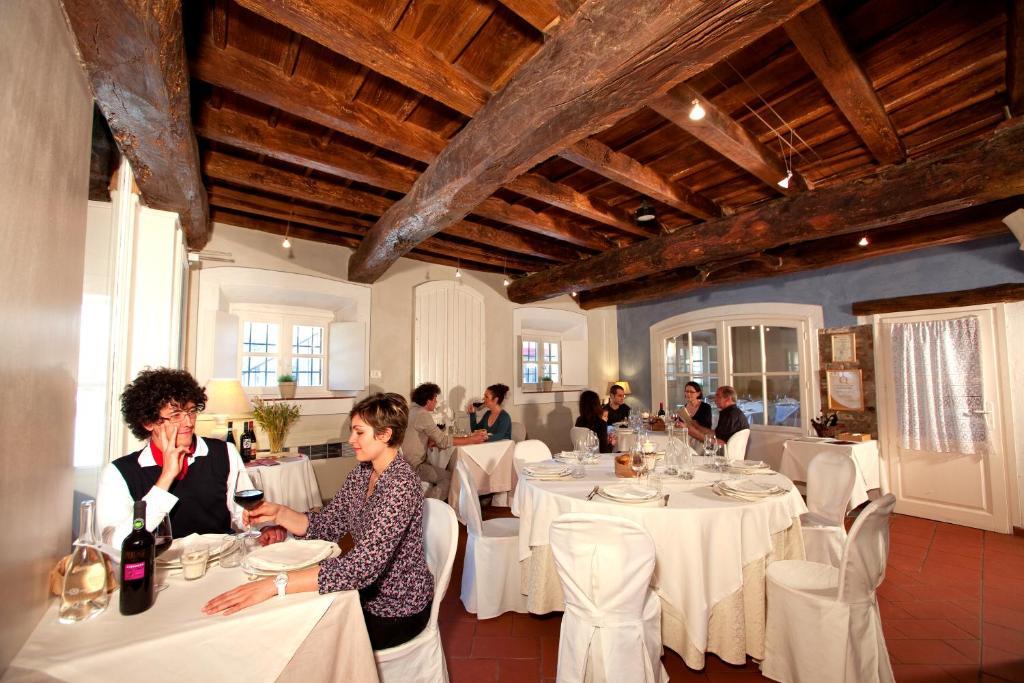 Agriturismo Cascina Caremma Besate Buitenkant foto